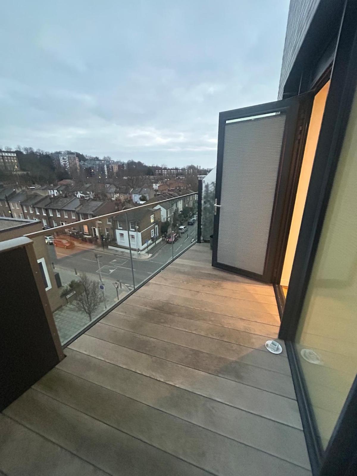 New 2 Bed Apartment Greenwich Londres Exterior foto