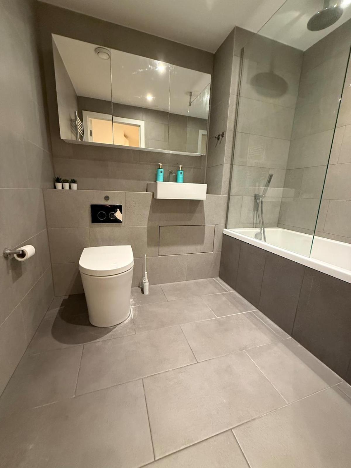 New 2 Bed Apartment Greenwich Londres Exterior foto